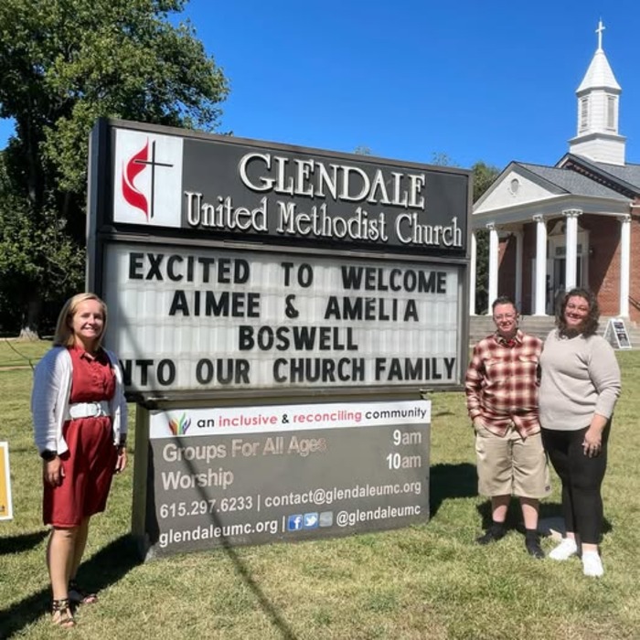 aimee-and-amelia-boswell-join-glendale-united-methodist-church-nashville-tn