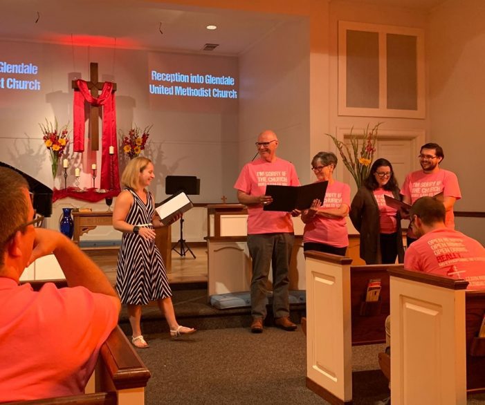 Larry-and-Sharon-Hollon-and-Casey-and-Brandi-Wilson-Join-Glendale-United-Methodist-Church-Nashville-TN